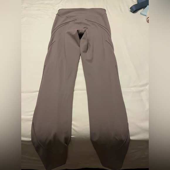 NWOT Lululemon Get in Line Super High-Rise Tight 28" - Picture 7 of 12